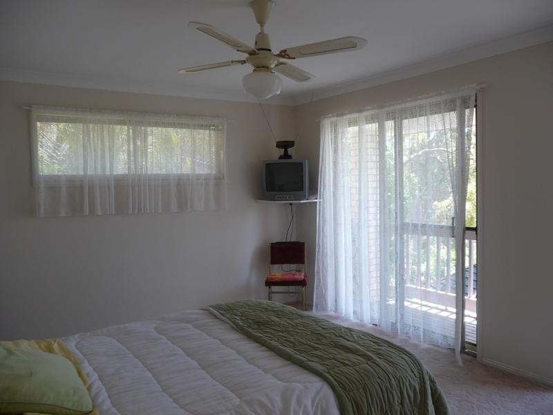 148 Ocean Parade, Burleigh Heads QLD 4220