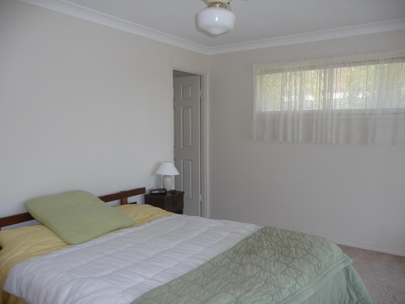 148 Ocean Parade, Burleigh Heads QLD 4220