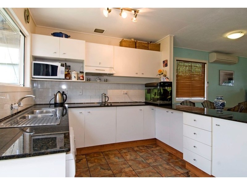 17 Tawarri Crescent, Burleigh Heads QLD 4220