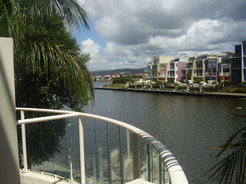 Varsity Lakes QLD 4227