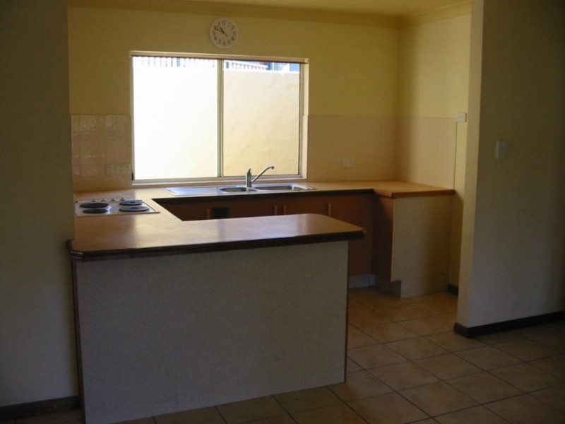 4 Palm Court, Agnes Water QLD 4677