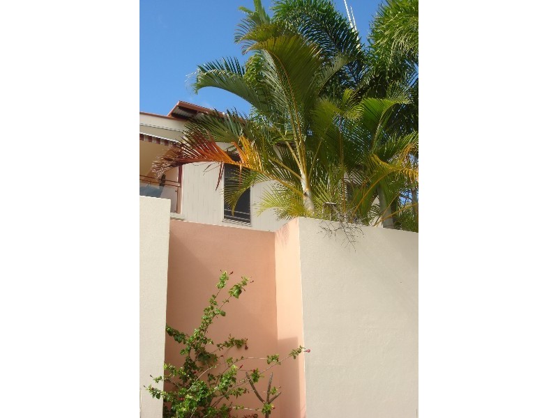 2/7 Webster Court, Agnes Water QLD 4677