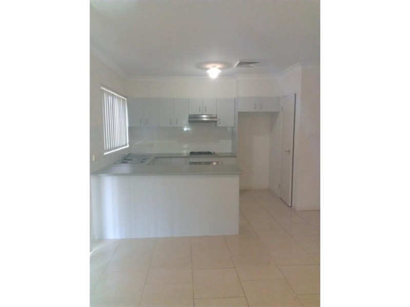 37 Wingate Avenue, West Hoxton NSW 2171