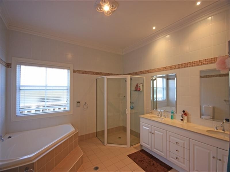 28 Bridgewater Boulevarde, Camden Park NSW 2570