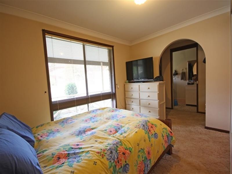 16 DeHavillard Cresent, Raby NSW 2566