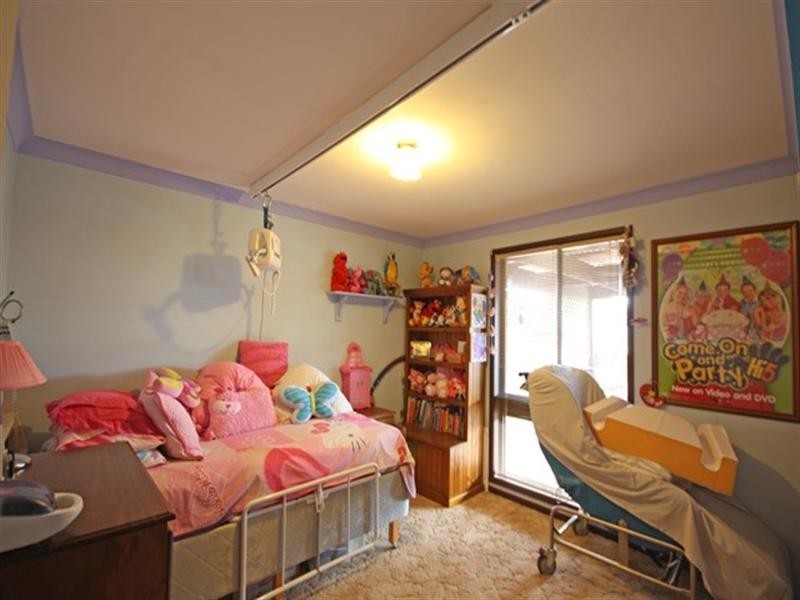 16 DeHavillard Cresent, Raby NSW 2566