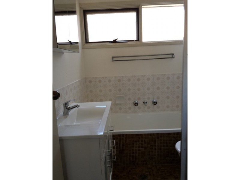 10/1 Throsby Way, Ambarvale NSW 2560