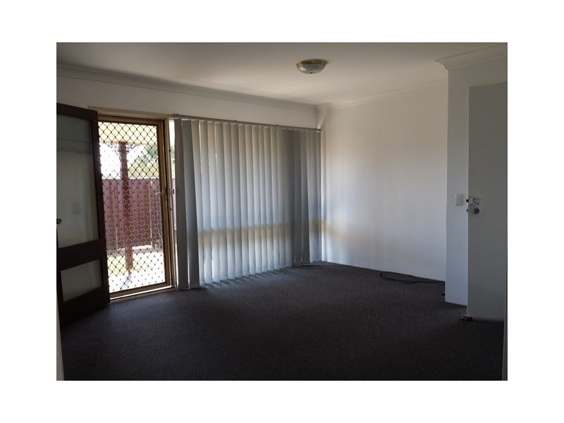 10/1 Throsby Way, Ambarvale NSW 2560