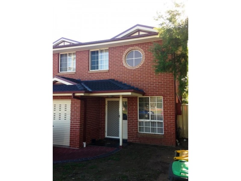 90B Oxford Road, Ingleburn NSW 2565