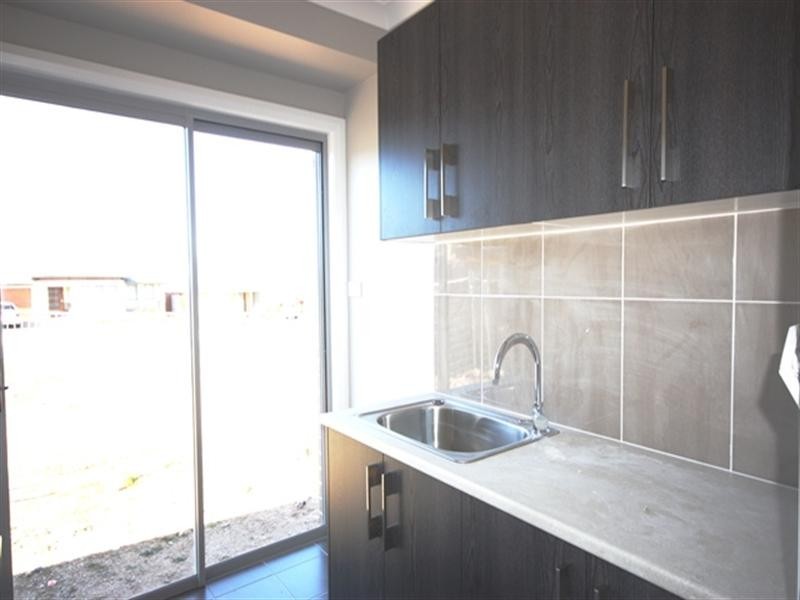 4 Peck Close, Oran Park NSW 2570