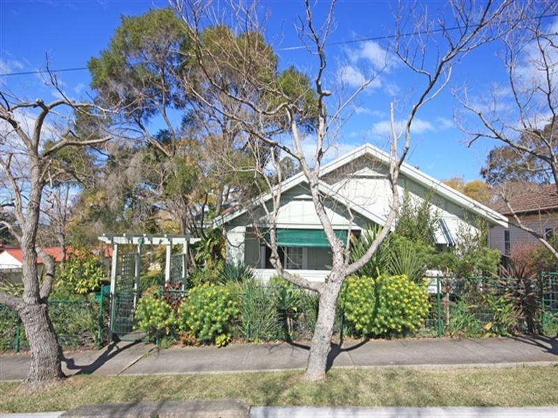 13 Chellaston Street, Camden NSW 2570