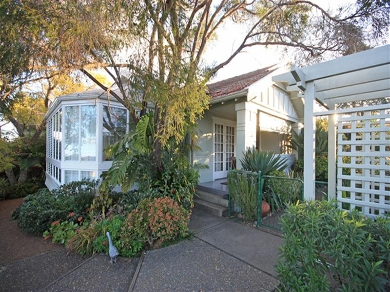 13 Chellaston Street, Camden NSW 2570