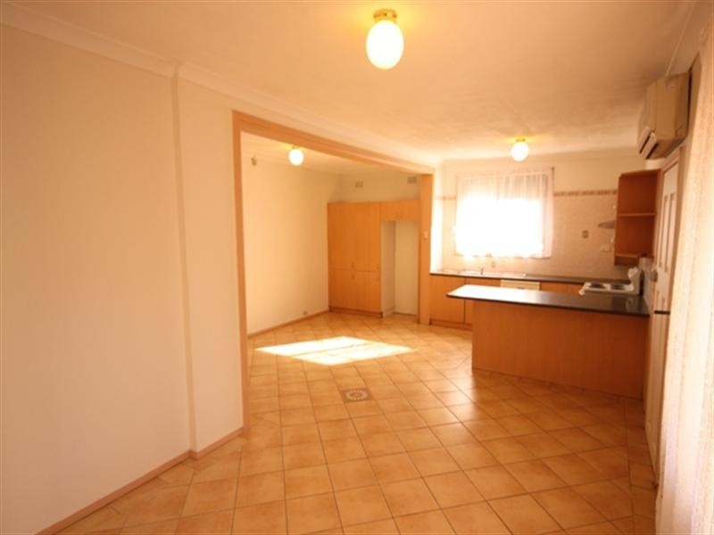 Macquarie Fields NSW 2564
