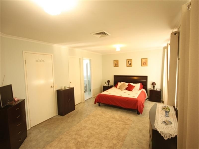 Eagle Vale NSW 2558
