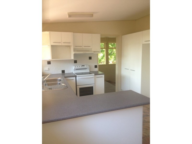 16 Evergreen Avenue, Bradbury NSW 2560