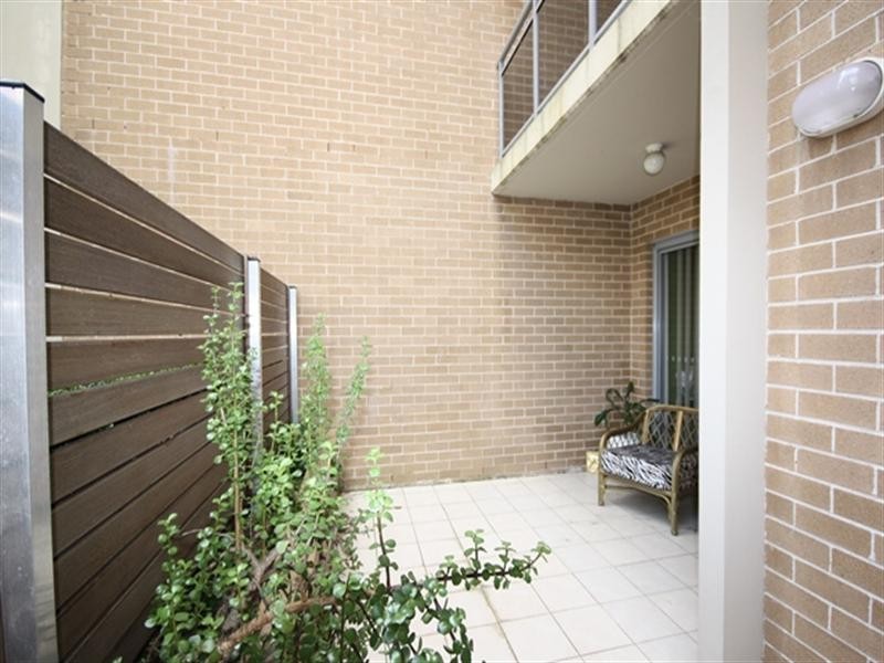 2/7-9 King Street, Campbelltown NSW 2560