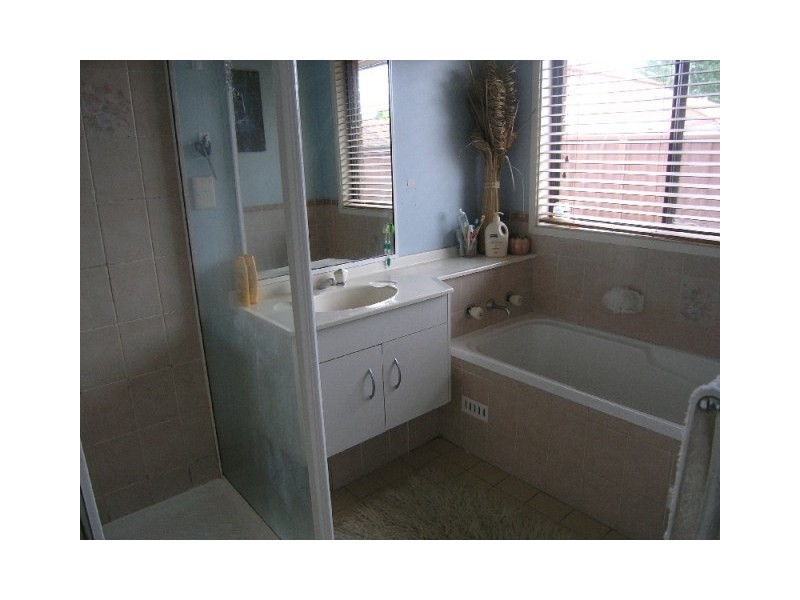 60 Southdown Road, Elderslie NSW 2570