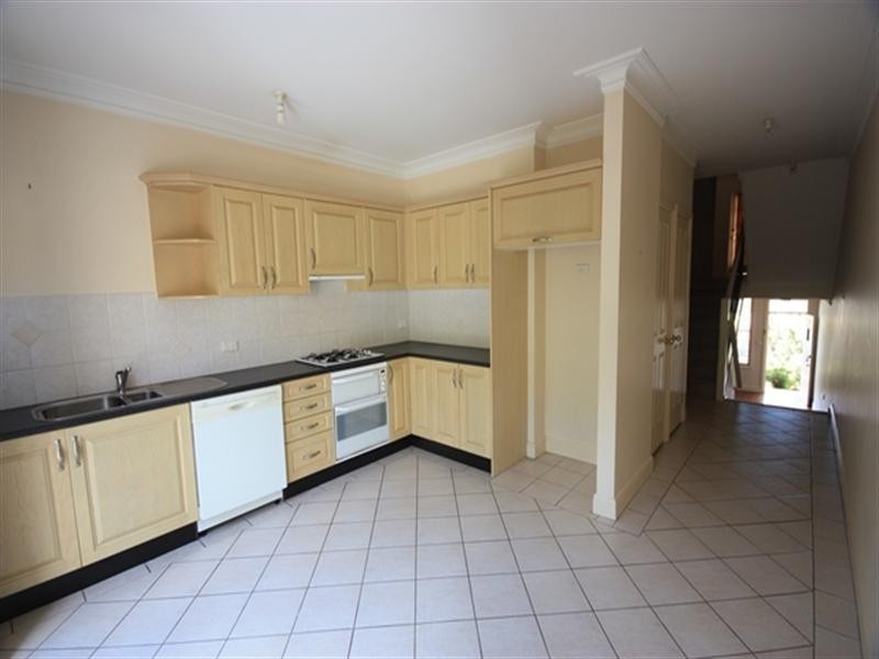 3/23 View Street, Camden NSW 2570