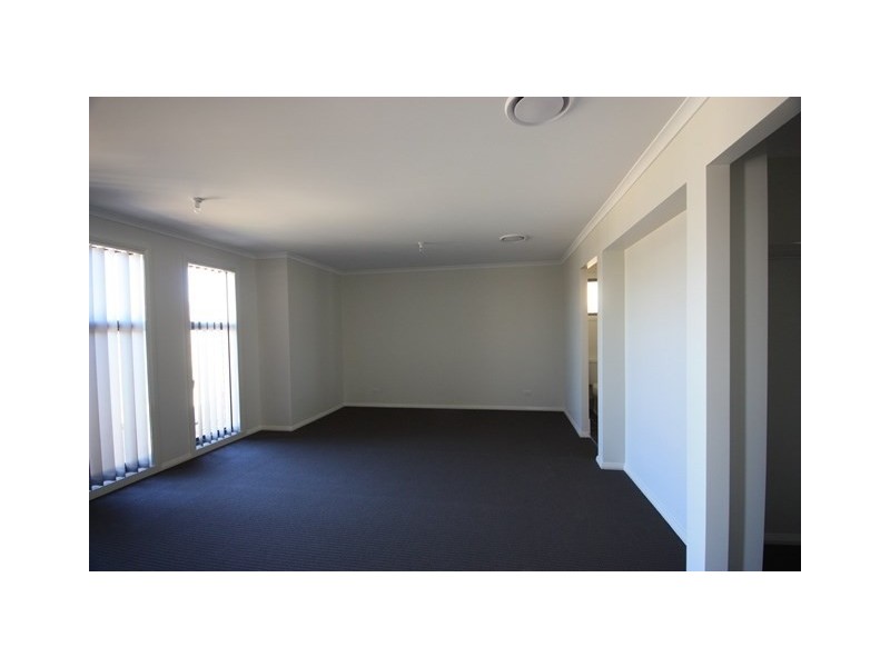 13 Horsley Drive, Oran Park NSW 2570