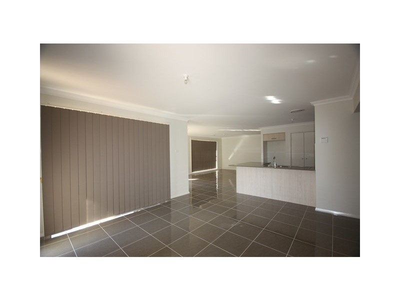 13 Horsley Drive, Oran Park NSW 2570