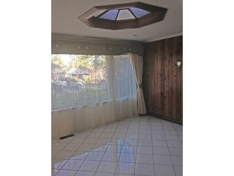 16 Balook Crescent, Bradbury NSW 2560