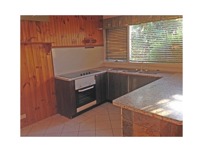 16 Balook Crescent, Bradbury NSW 2560