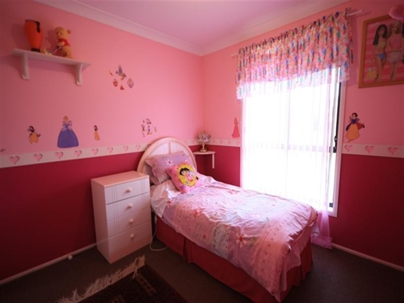 18 Glenrowan Drive, Harrington Park NSW 2567