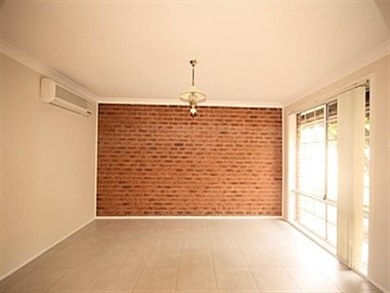 3/164 Cumberland Road, Ingleburn NSW 2565