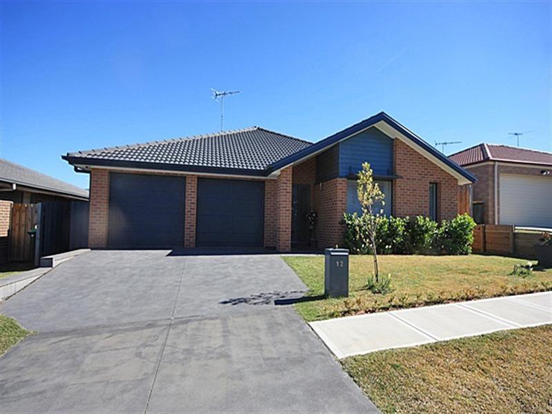 12 Maran Street, Spring Farm NSW 2570