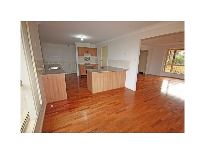 135 Englorie Park Drive, Glen Alpine NSW 2560