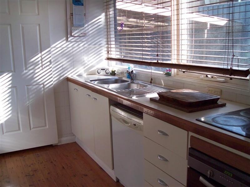 2 Fern Avenue, Bradbury NSW 2560