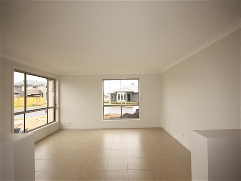 28 Tander Street, Oran Park NSW 2570