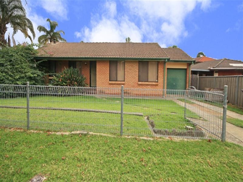 28 Clifford Crescent, Ingleburn NSW 2565