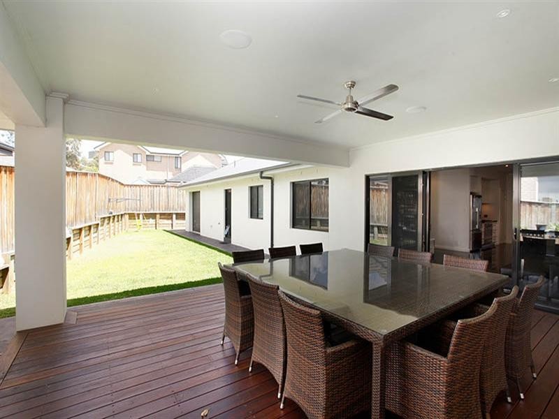 2 Casson Common, Camden Park NSW 2570