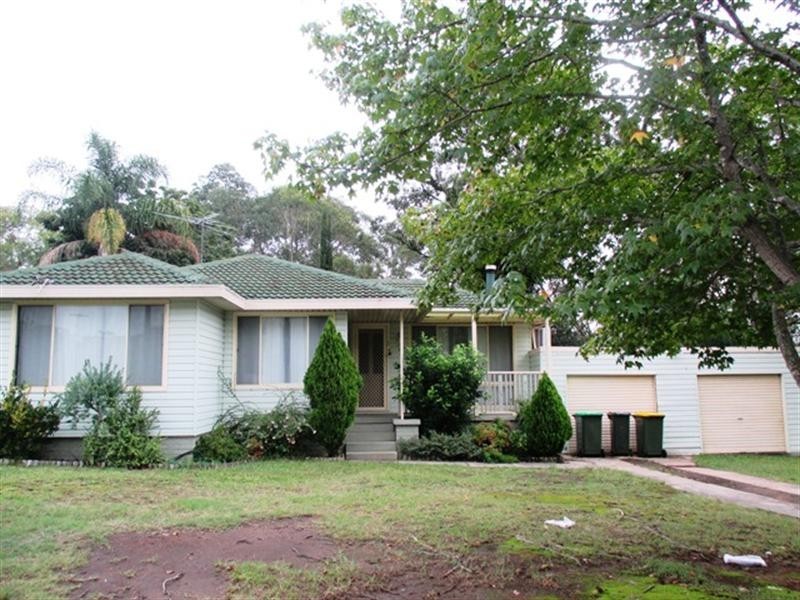 3 Dowling Street, Leumeah NSW 2560