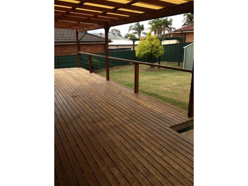 6 Kite Place, Ingleburn NSW 2565