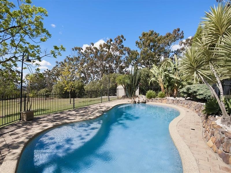 225 Old Razorback Road, Razorback NSW 2571