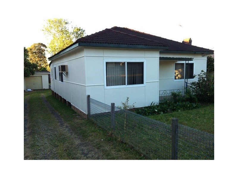 32 Macquarie Road, Ingleburn NSW 2565