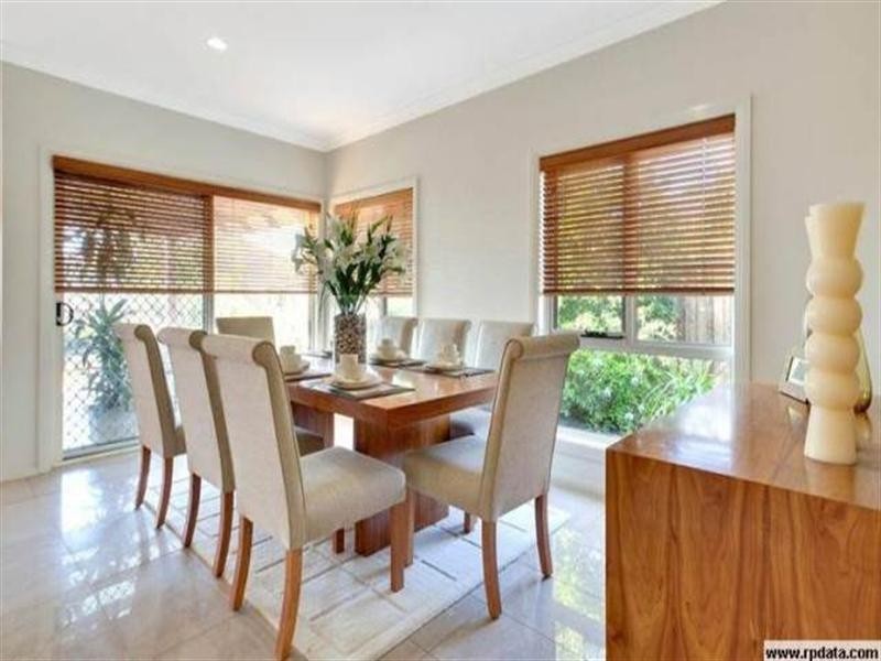 6 Callaway Avenue, Campbelltown NSW 2560