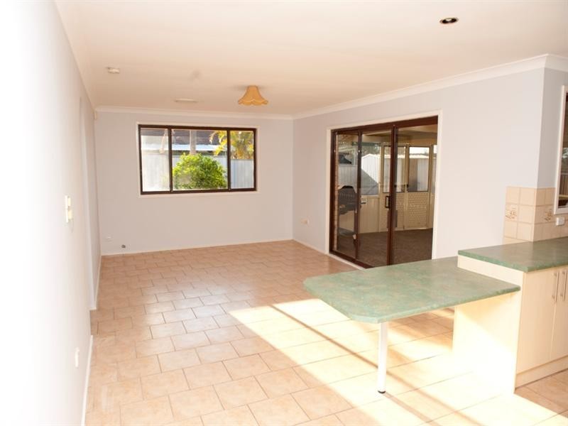 52 Clerkenwell Street, Ambarvale NSW 2560