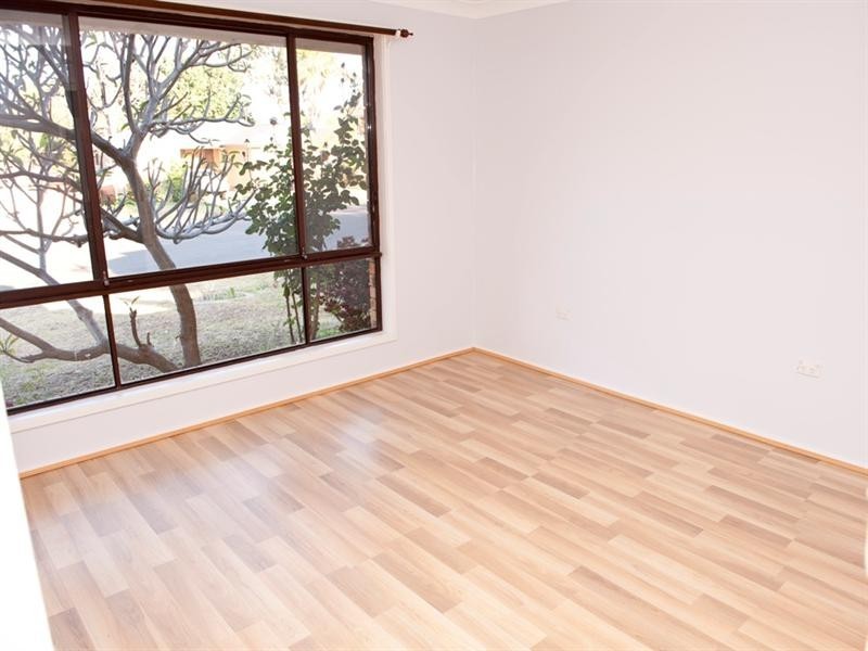 52 Clerkenwell Street, Ambarvale NSW 2560