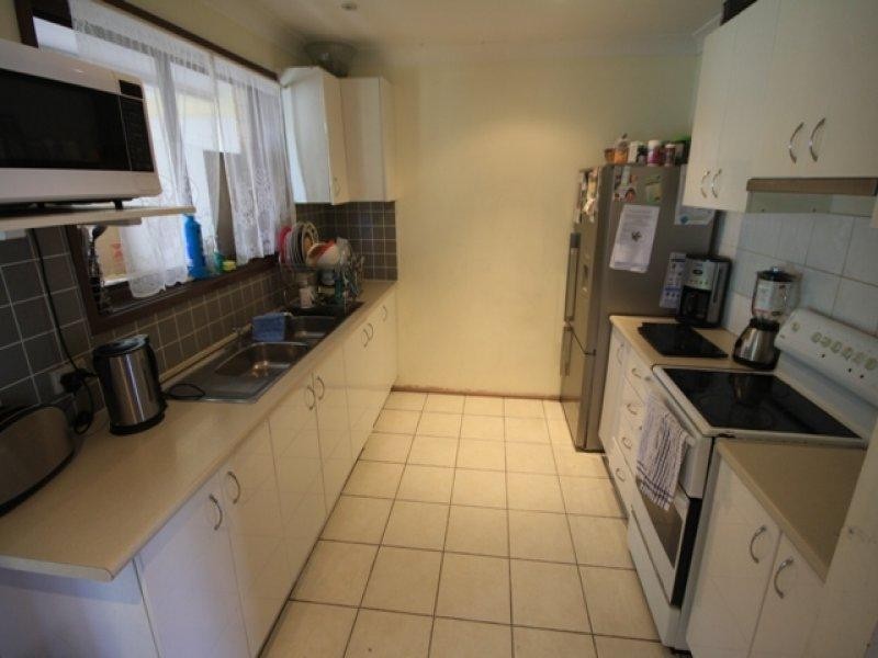 31 Fuchsia Crescent, Macquarie Fields NSW 2564