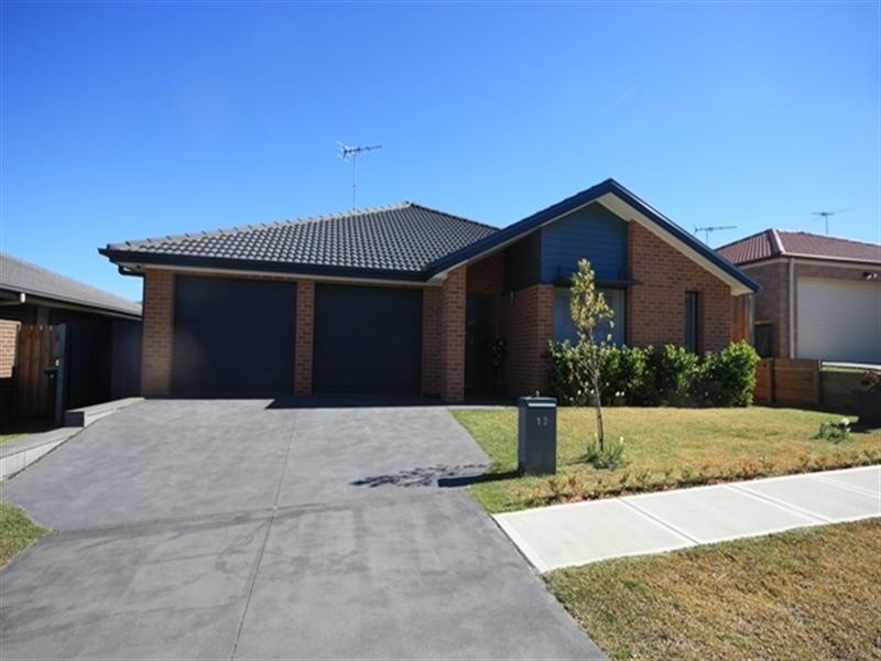 12 Maran Street, Spring Farm NSW 2570