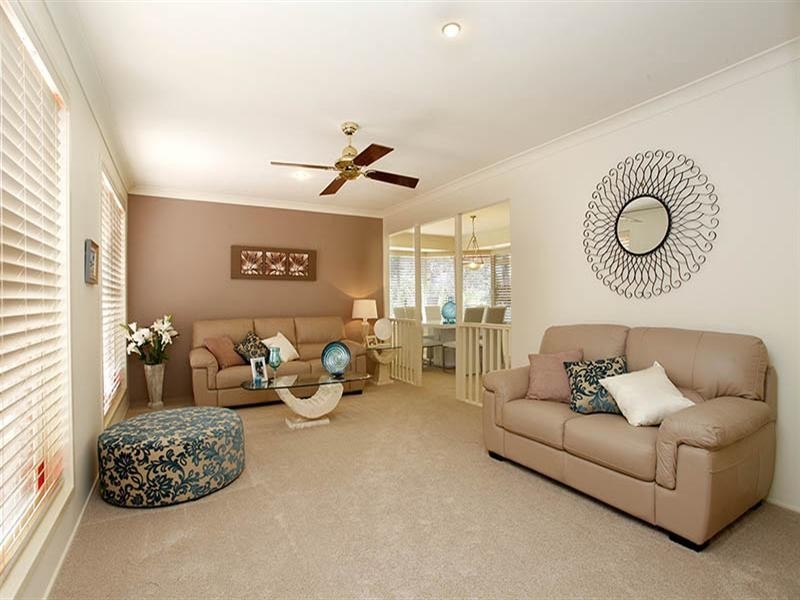 6 berliet Place, Ingleburn NSW 2565