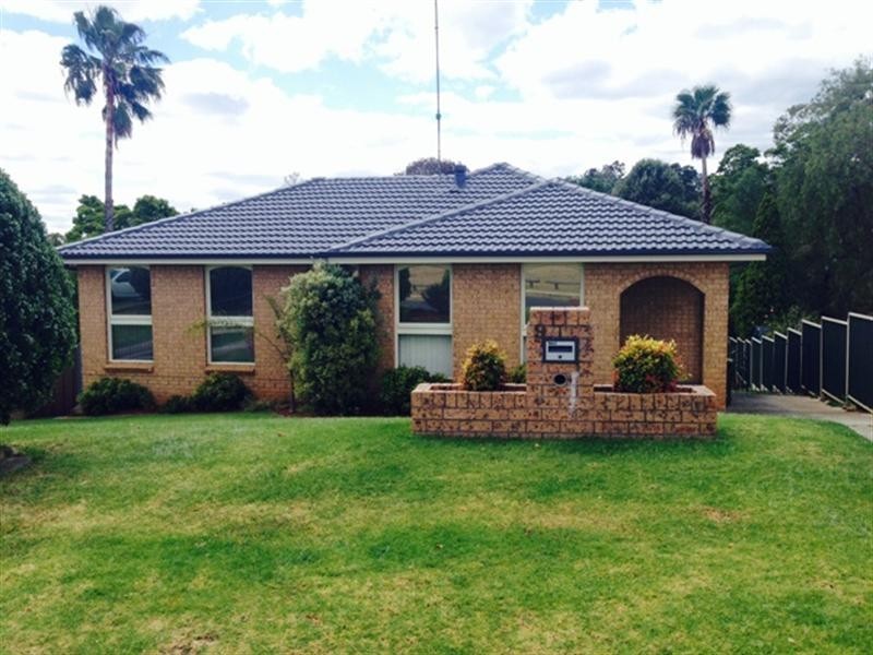 9 Leicester Street, Leumeah NSW 2560