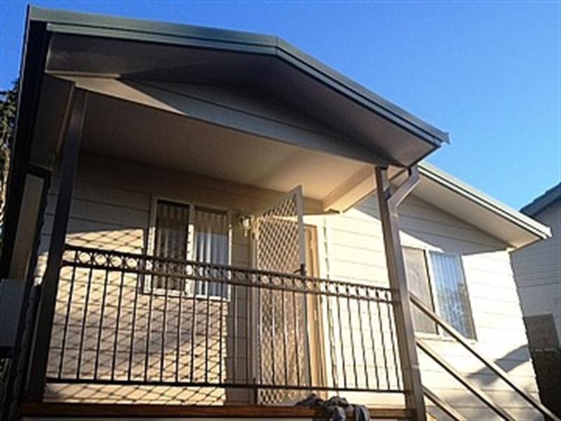 2 Grandview Parade, Campbelltown NSW 2560