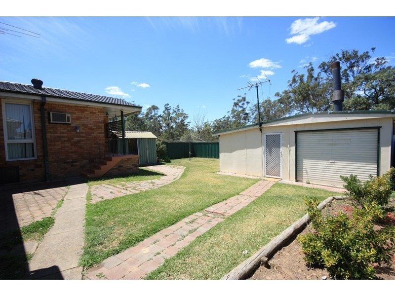 90 Carrington Circuit, Leumeah NSW 2560