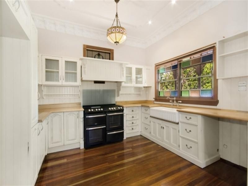 865 Montpellier Drive, The Oaks NSW 2570