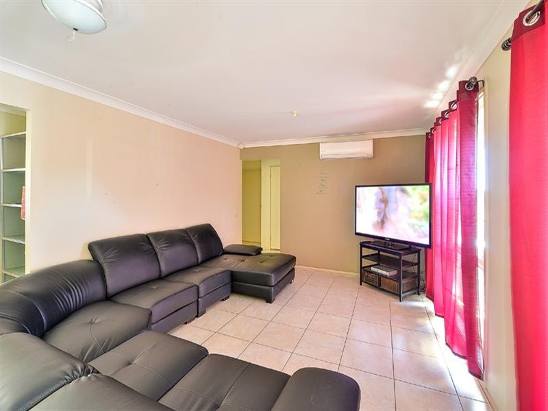 26 Baynton Place, St Helens Park NSW 2560