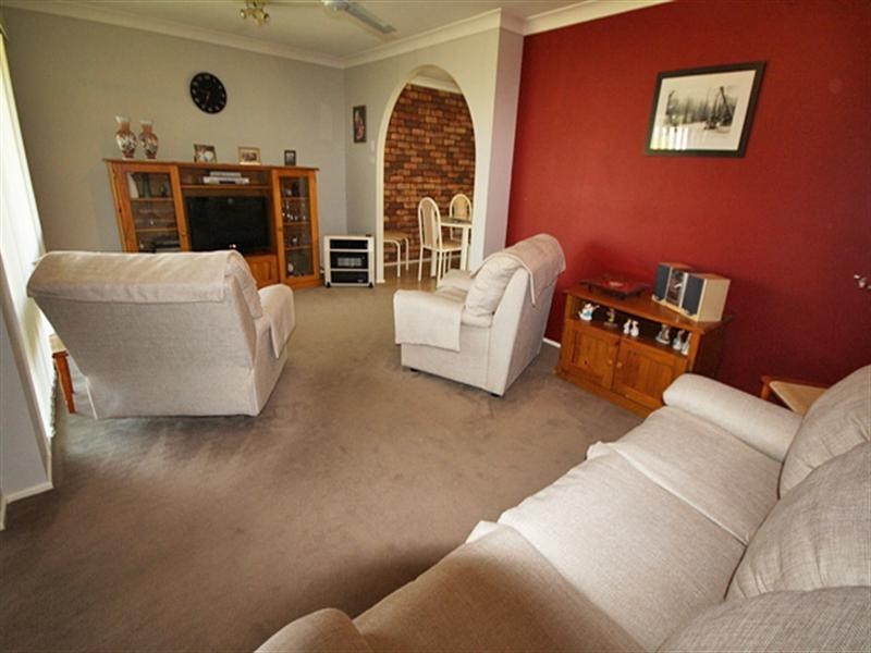 4 Norton Place, Minto NSW 2566